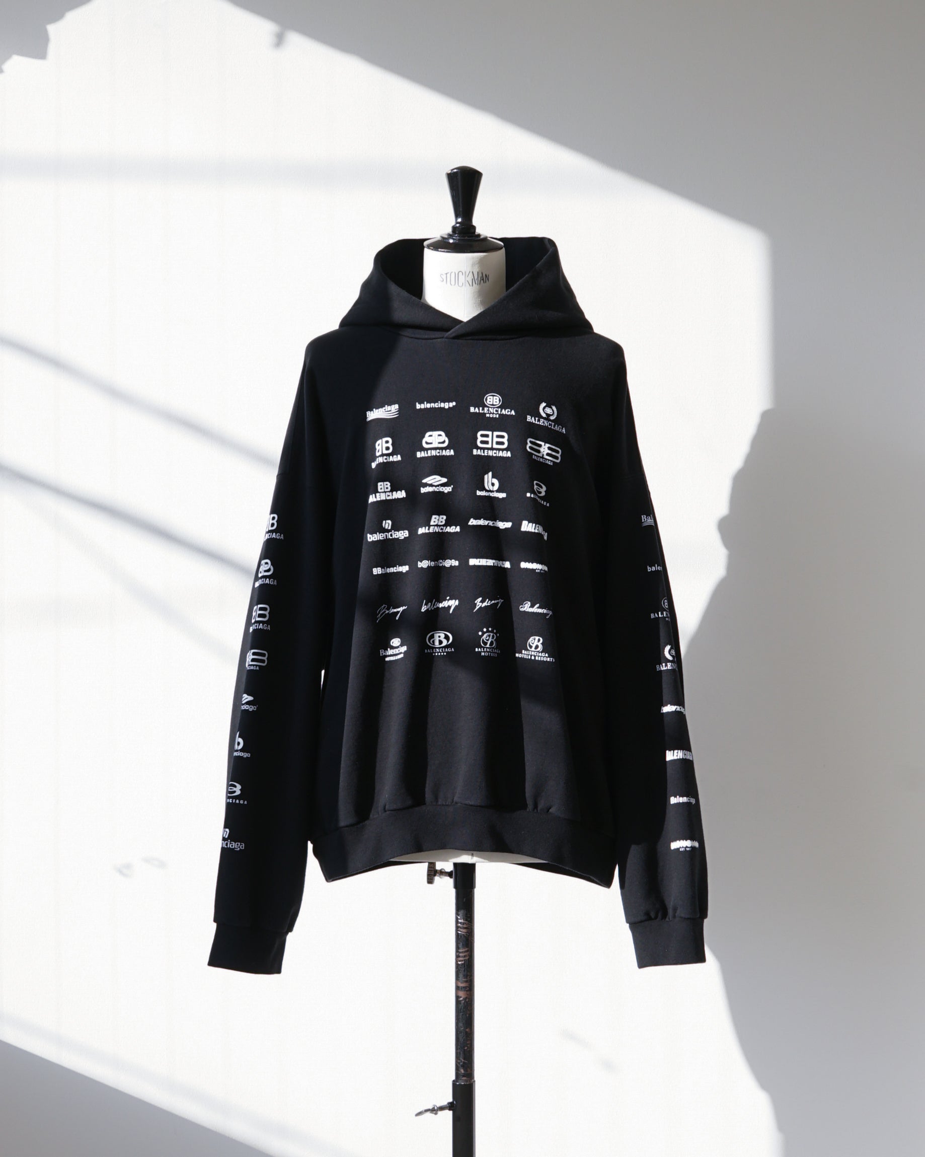 〈BALENCIAGA by Demna Gvasalia〉Archives Logos Hoodie 2022SS
