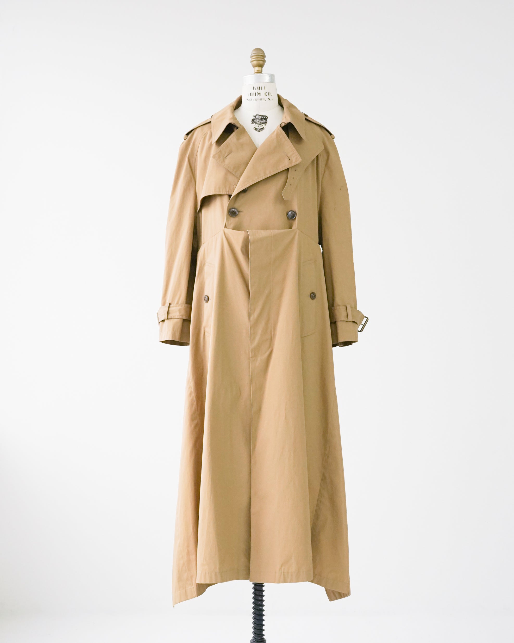 〈BALENCIAGA by Demna Gvasalia〉Trench coat