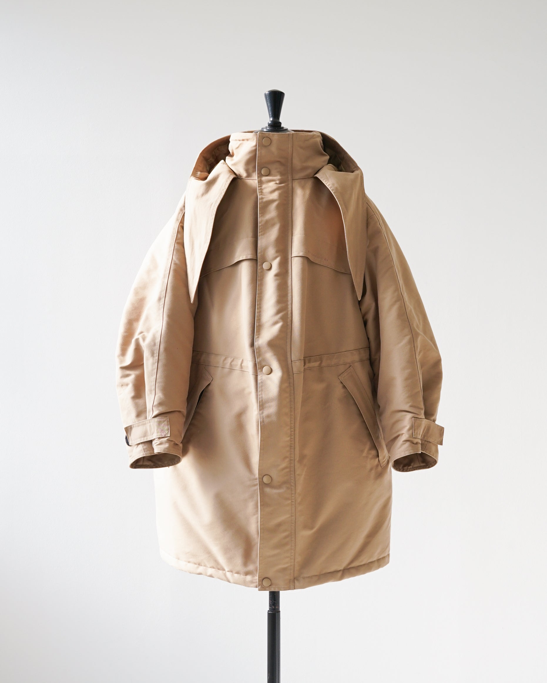 〈BALENCIAGA by Demna Gvasalia〉Padded Coat