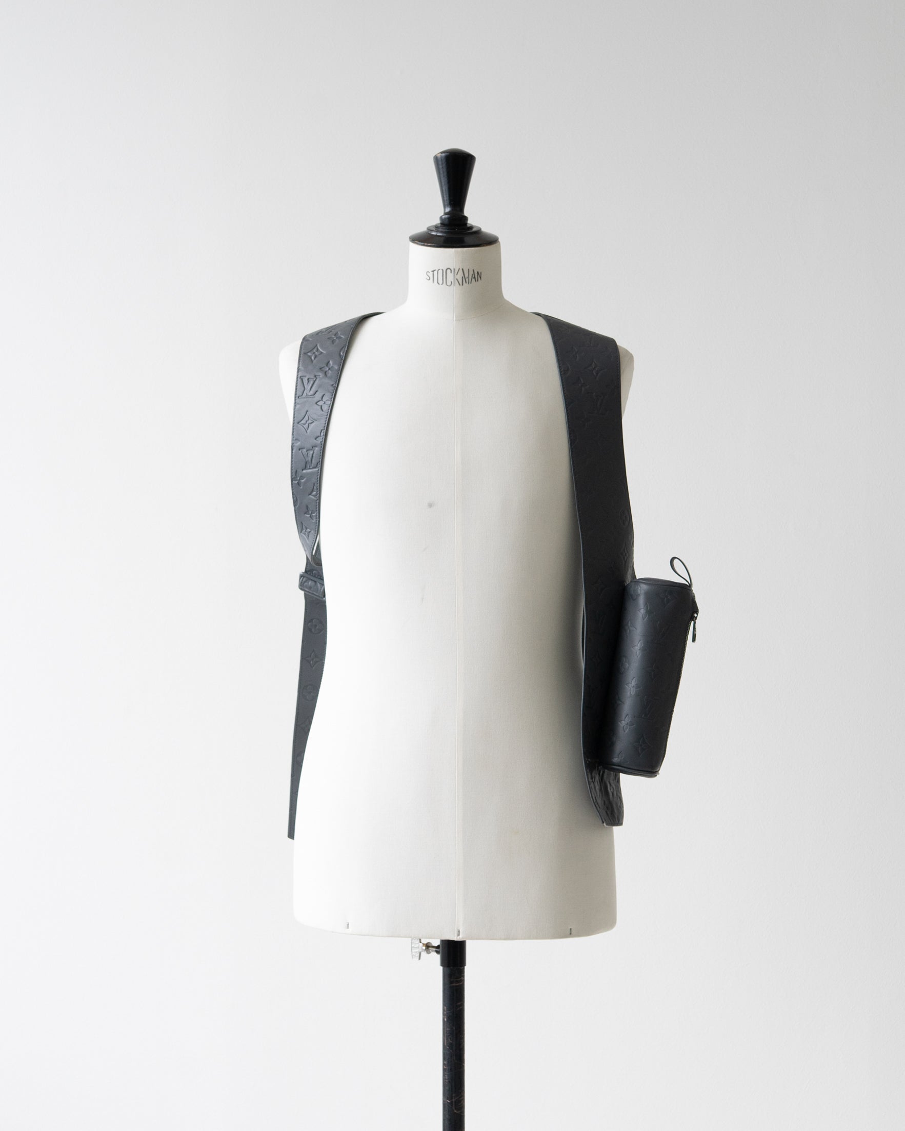 〈LOUIS VUITTON by Virgil Abloh〉Vest RM192M KRP HHL20W