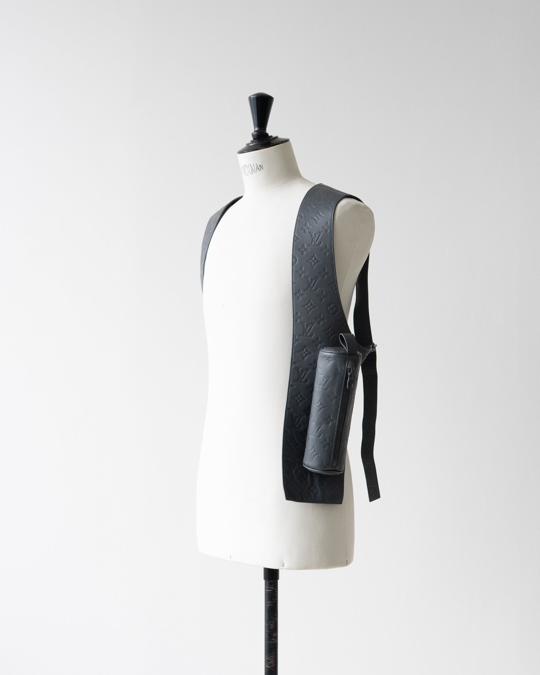 〈LOUIS VUITTON by Virgil Abloh〉Vest RM192M KRP HHL20W