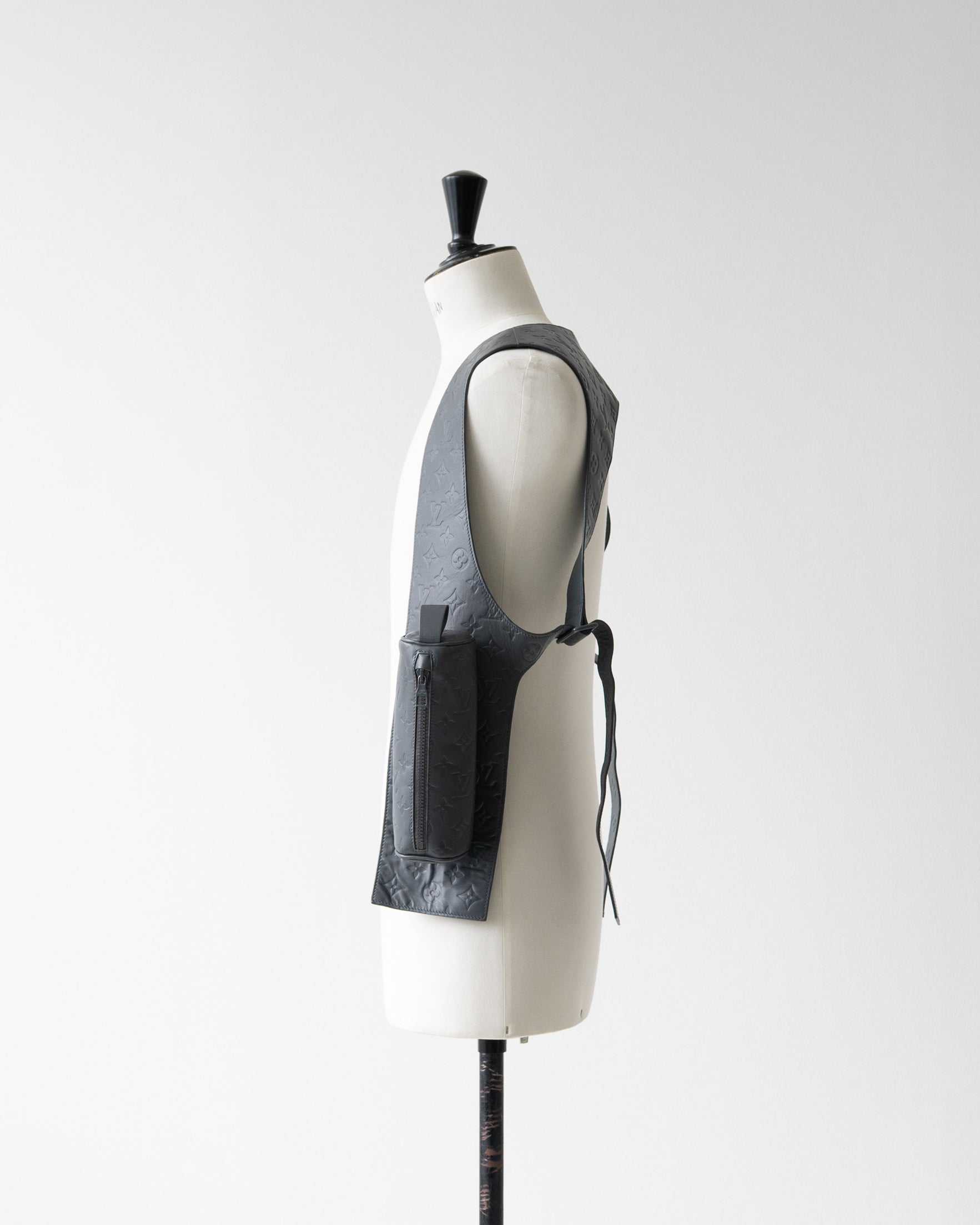 〈LOUIS VUITTON by Virgil Abloh〉Vest RM192M KRP HHL20W