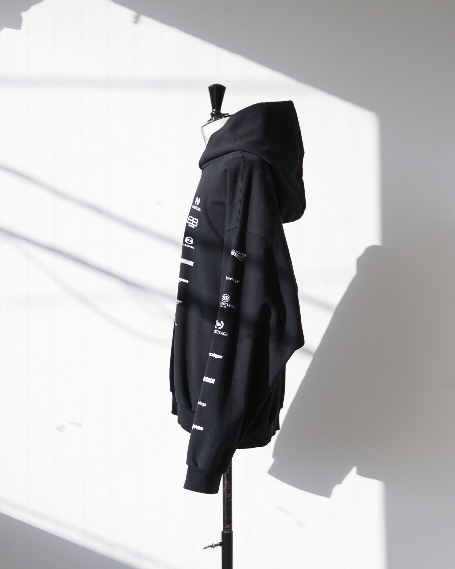 〈BALENCIAGA by Demna Gvasalia〉Archives Logos Hoodie 2022SS