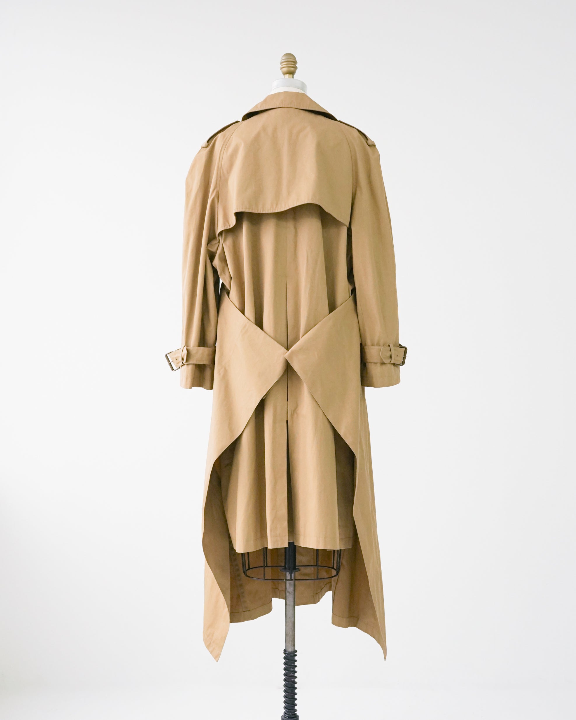 〈BALENCIAGA by Demna Gvasalia〉Trench coat