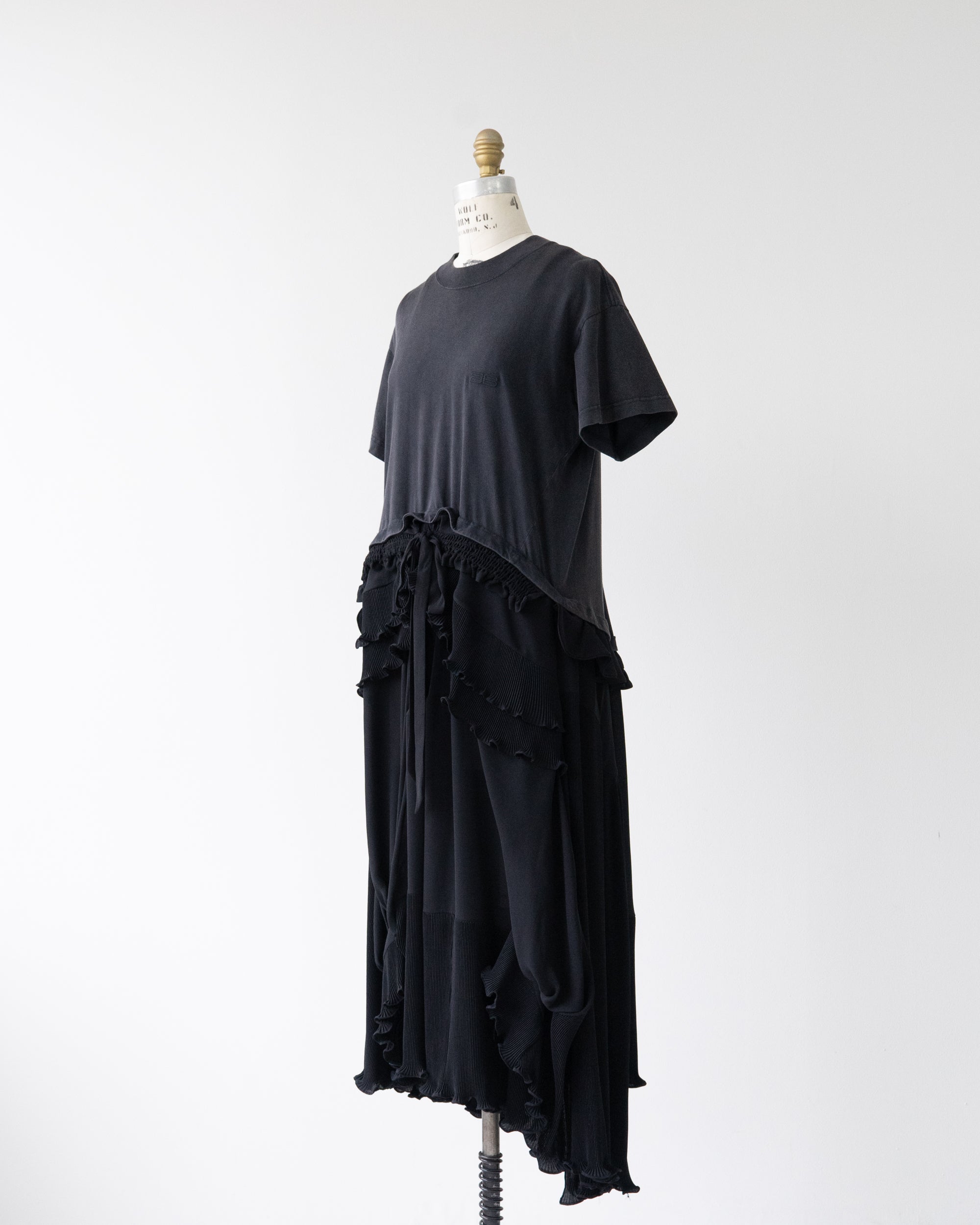 〈BALENCIAGA by Demna Gvasalia〉 Docking dress