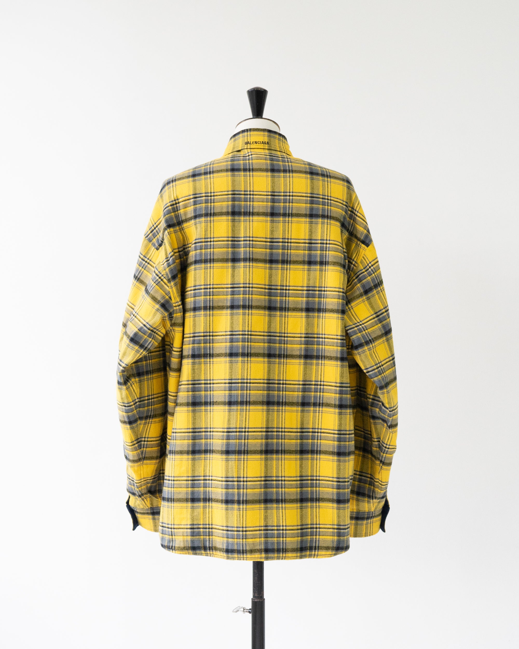 〈BALENCIAGA by Demna Gvasalia〉Reversible shirt