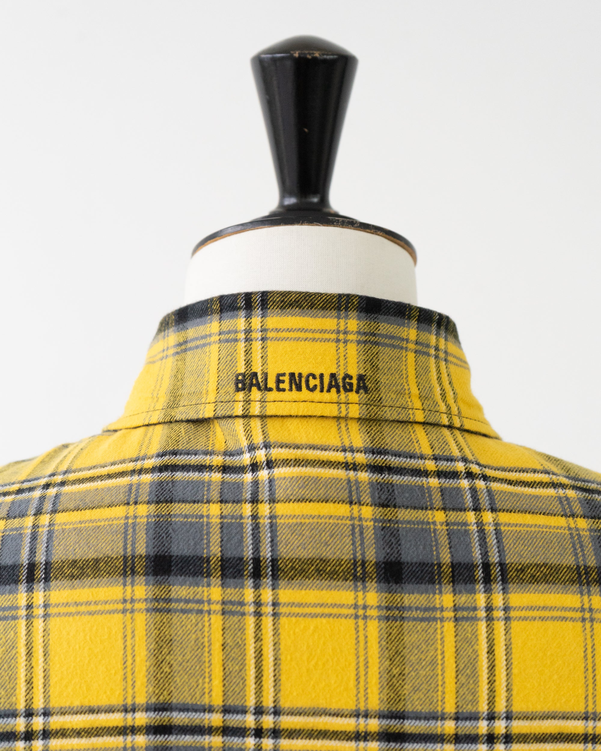 〈BALENCIAGA by Demna Gvasalia〉Reversible shirt