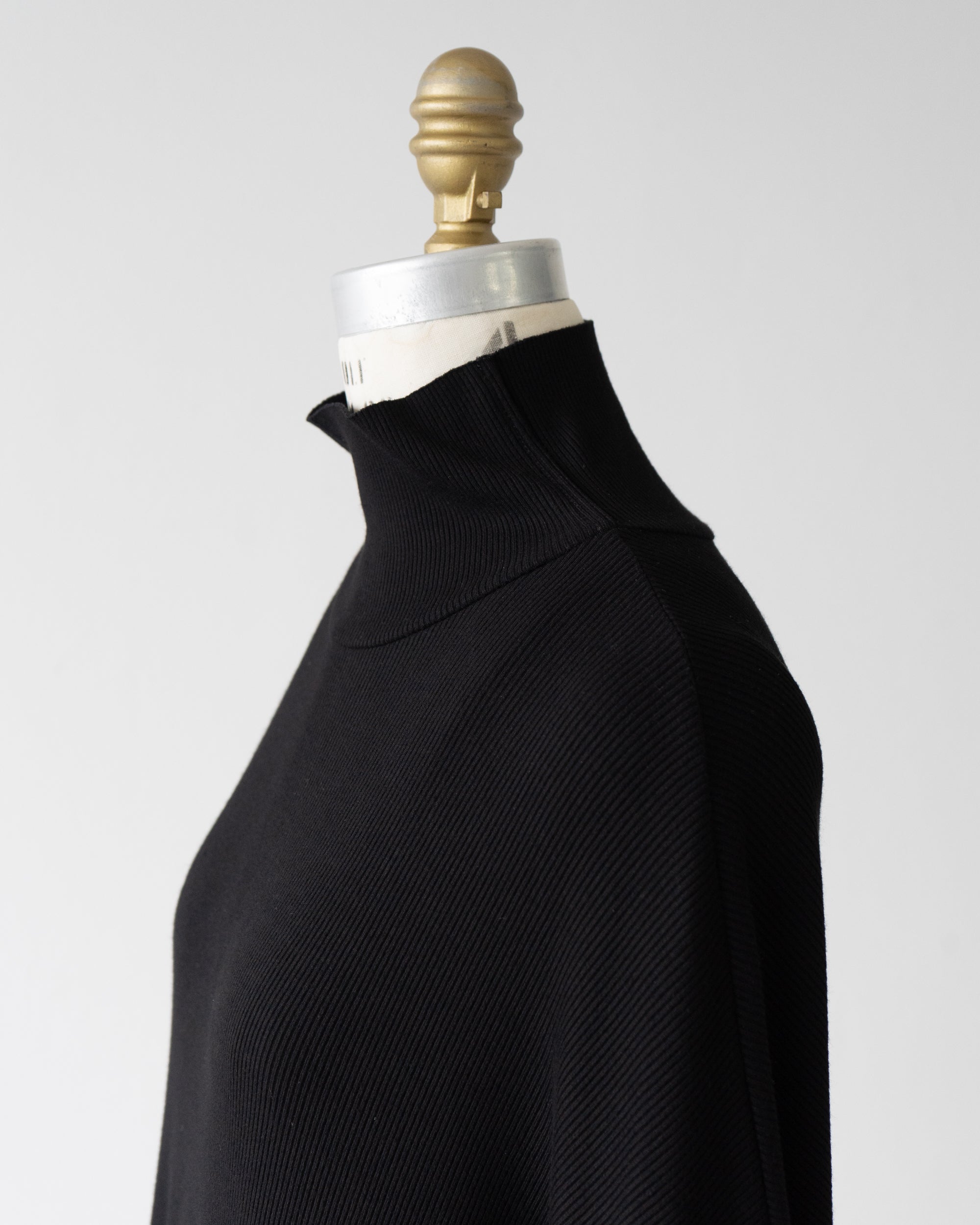 〈BALENCIAGA by Demna Gvasalia〉Fringe-Hem Dress
