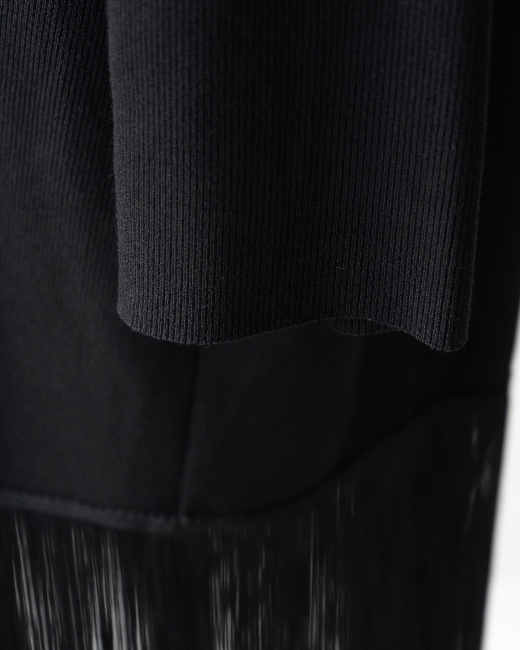〈BALENCIAGA by Demna Gvasalia〉Fringe-Hem Dress