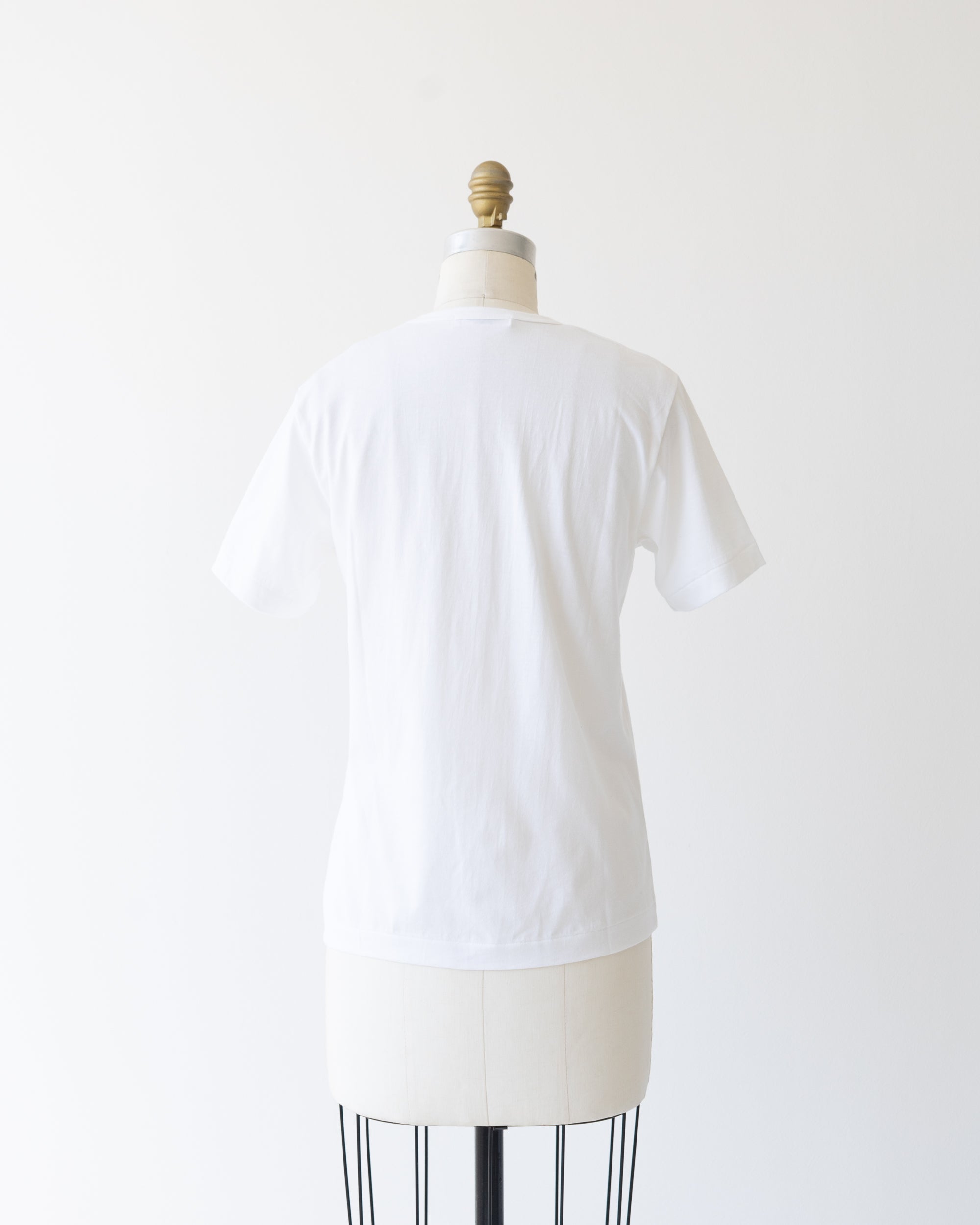 〈robe de chambre COMME des GARCONS〉T-shirt AD1999