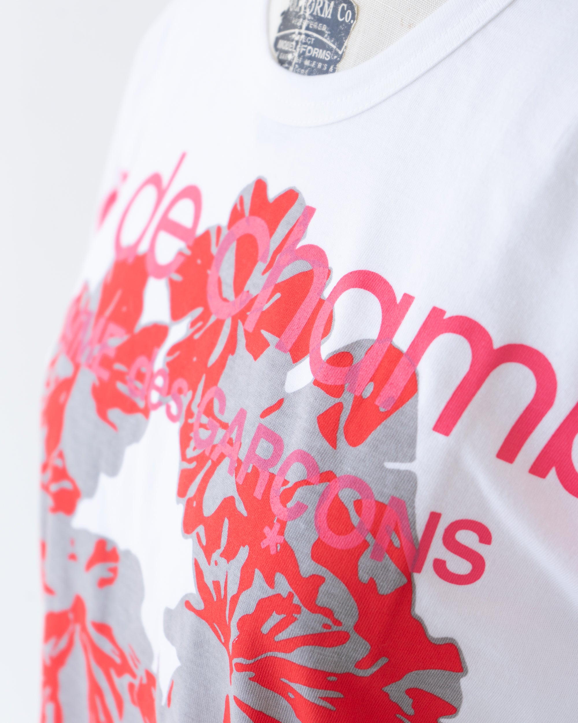 〈robe de chambre COMME des GARCONS〉T-shirt AD1999