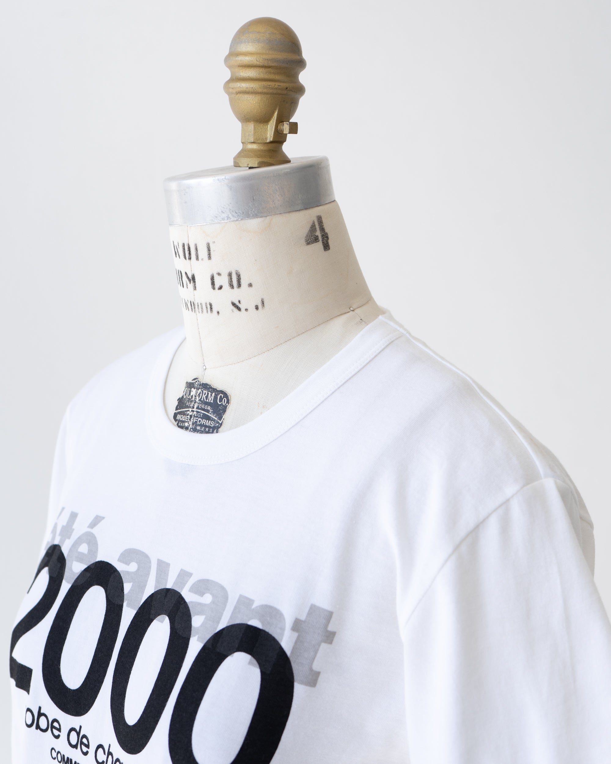 〈robe de chambre COMME des GARCONS〉T-shirt