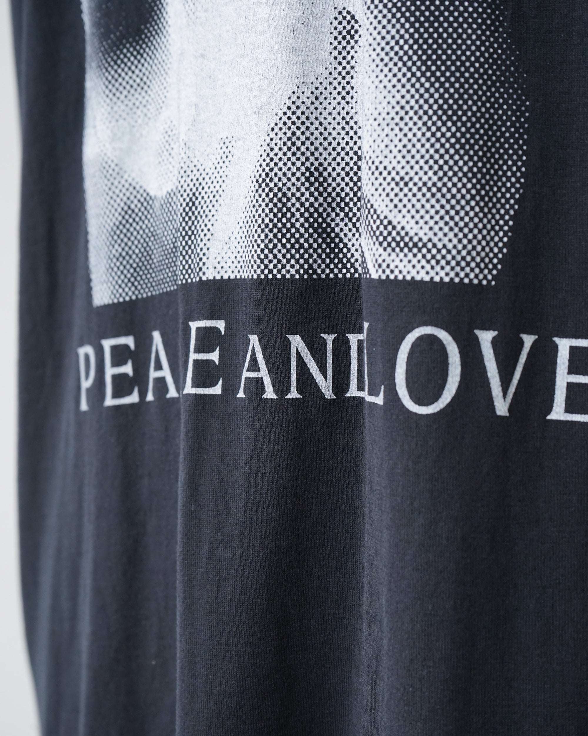 〈LOUIS VUITTON by Kim Jones〉PEACE AND LOVE T-shirt RM182 FMB HFY79W