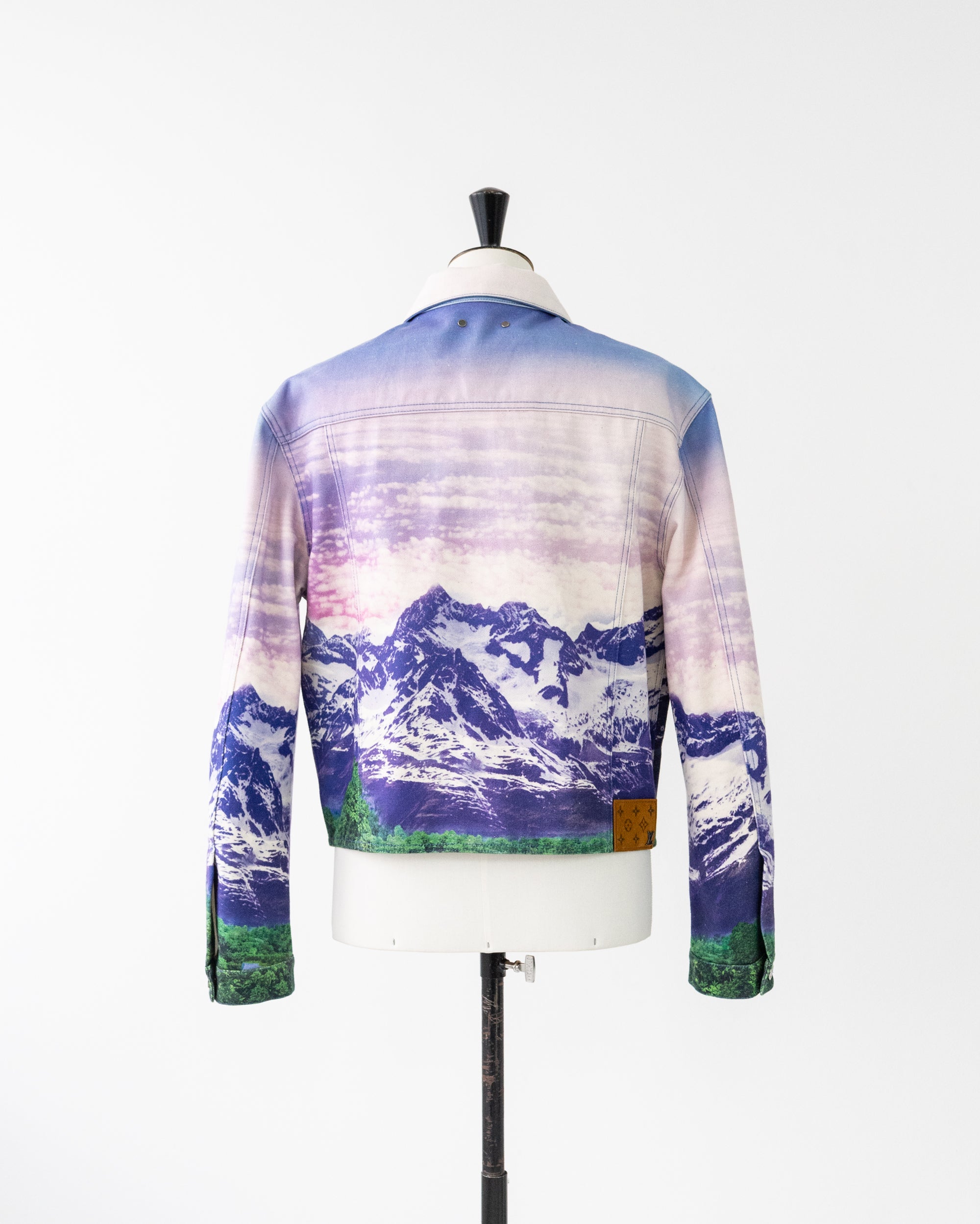 〈LOUIS VUITTON by Virgil Abloh〉All-over print denim jacket RM221 J85 HMA80W