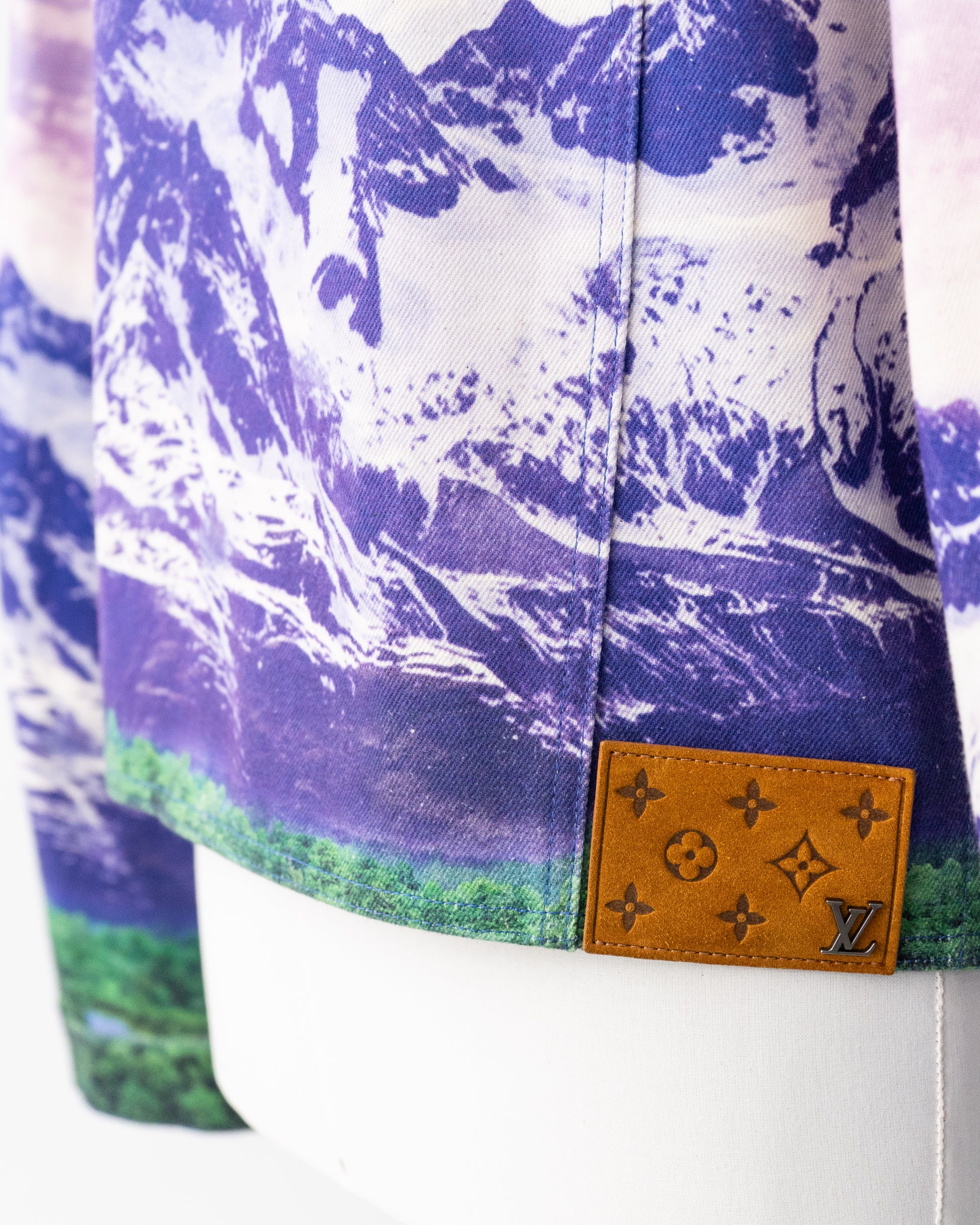 〈LOUIS VUITTON by Virgil Abloh〉All-over print denim jacket RM221 J85 HMA80W