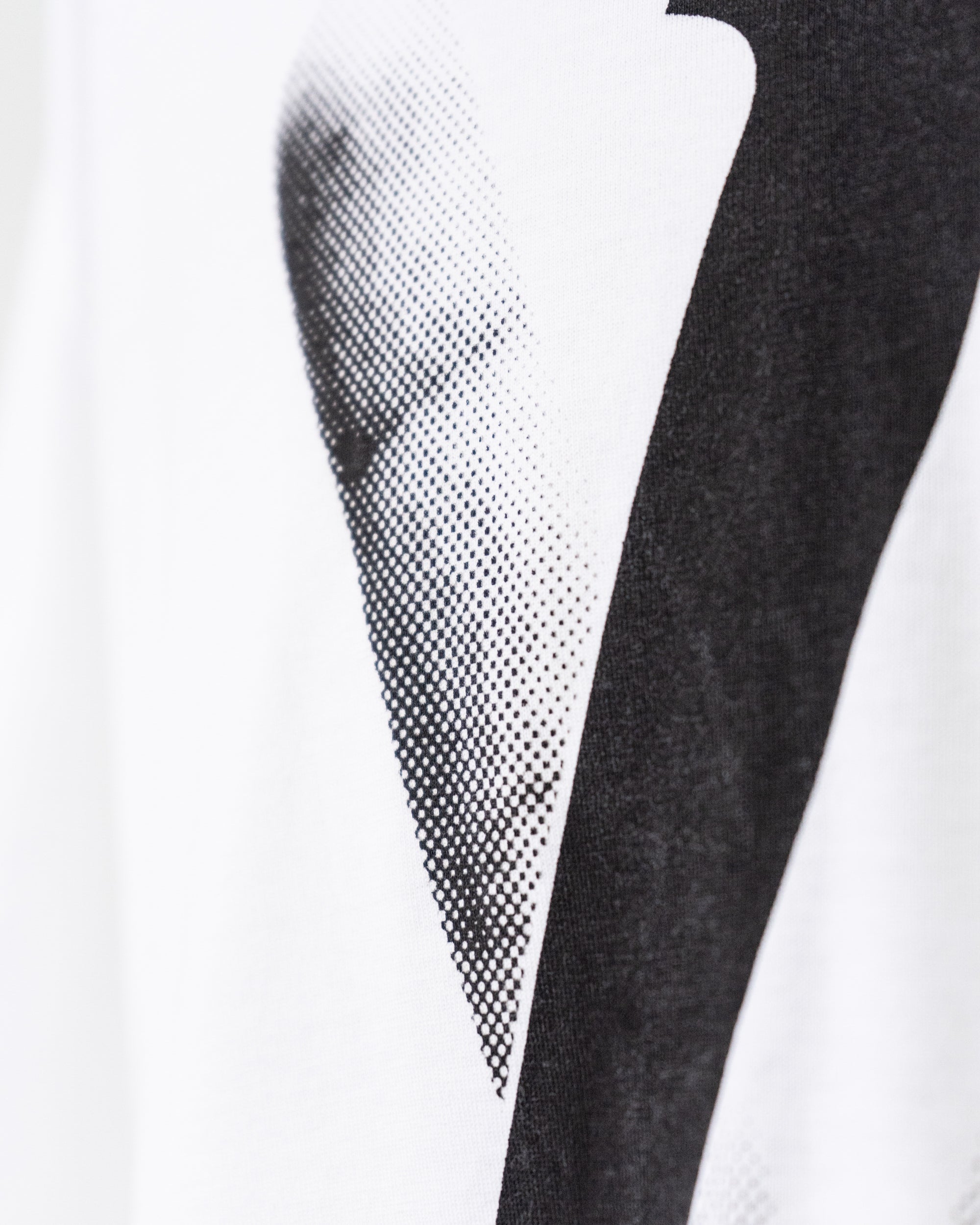 〈LOUIS VUITTON by Kim Jones〉PEACE AND LOVE T-shirt RM182 FMB HFY79W 18AW