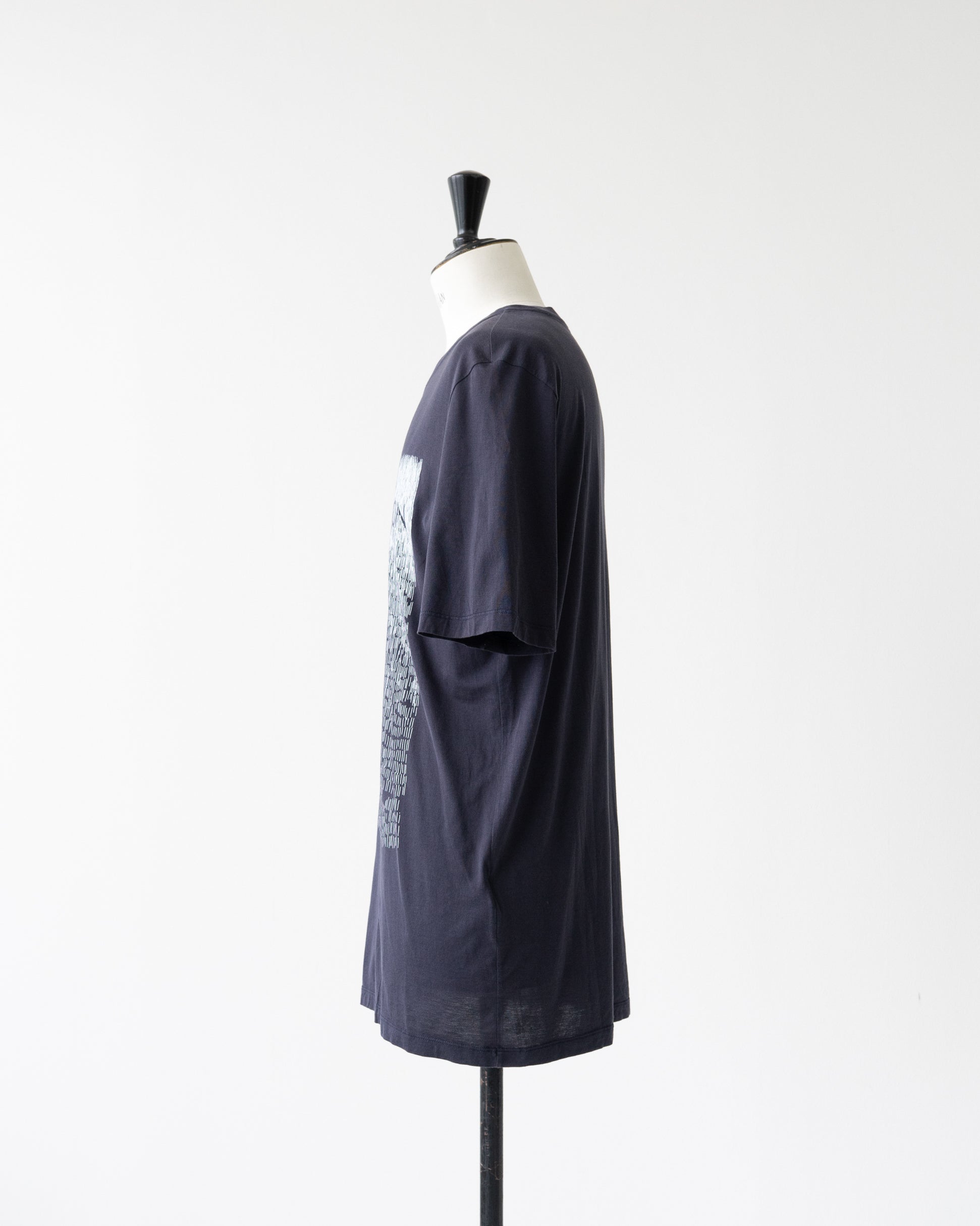 〈LOUIS VUITTON 〉T-shirt RM121M H1JR 14JEZ