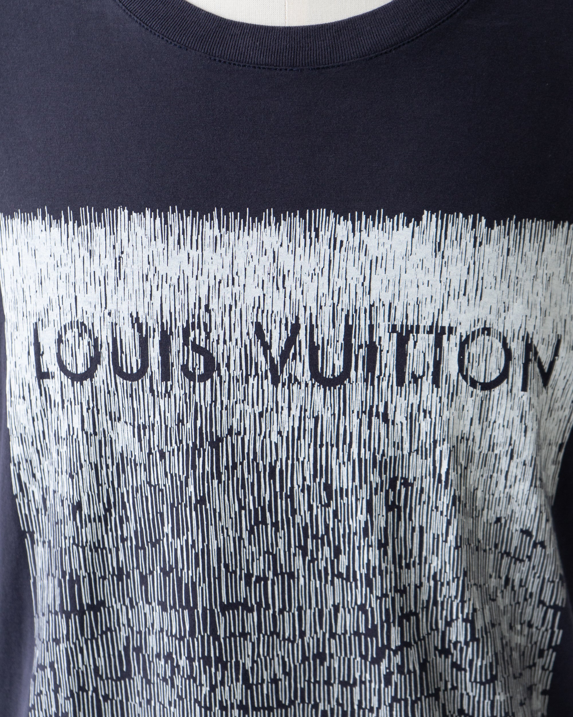 〈LOUIS VUITTON 〉T-shirt RM121M H1JR 14JEZ