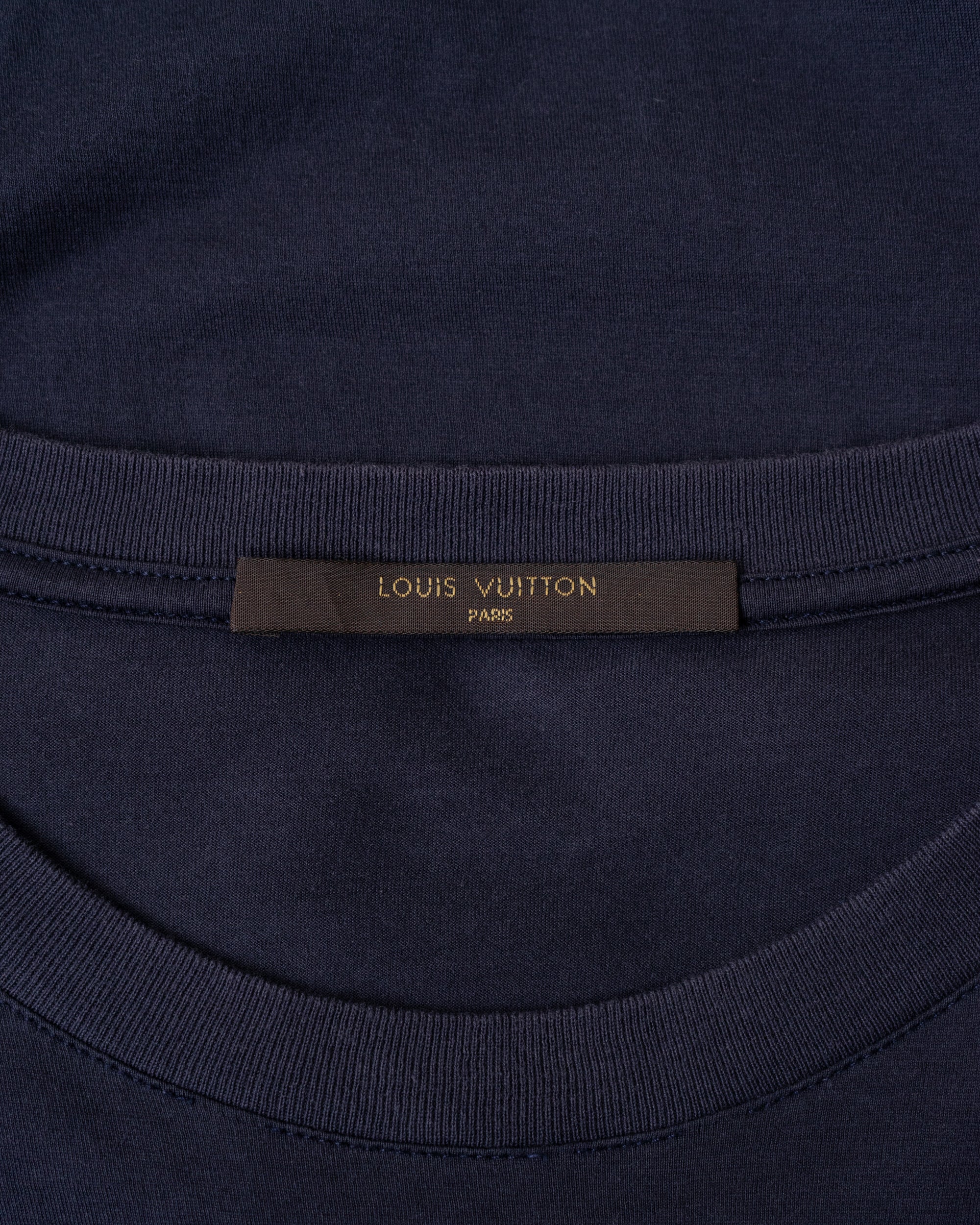 〈LOUIS VUITTON 〉T-shirt RM121M H1JR 14JEZ