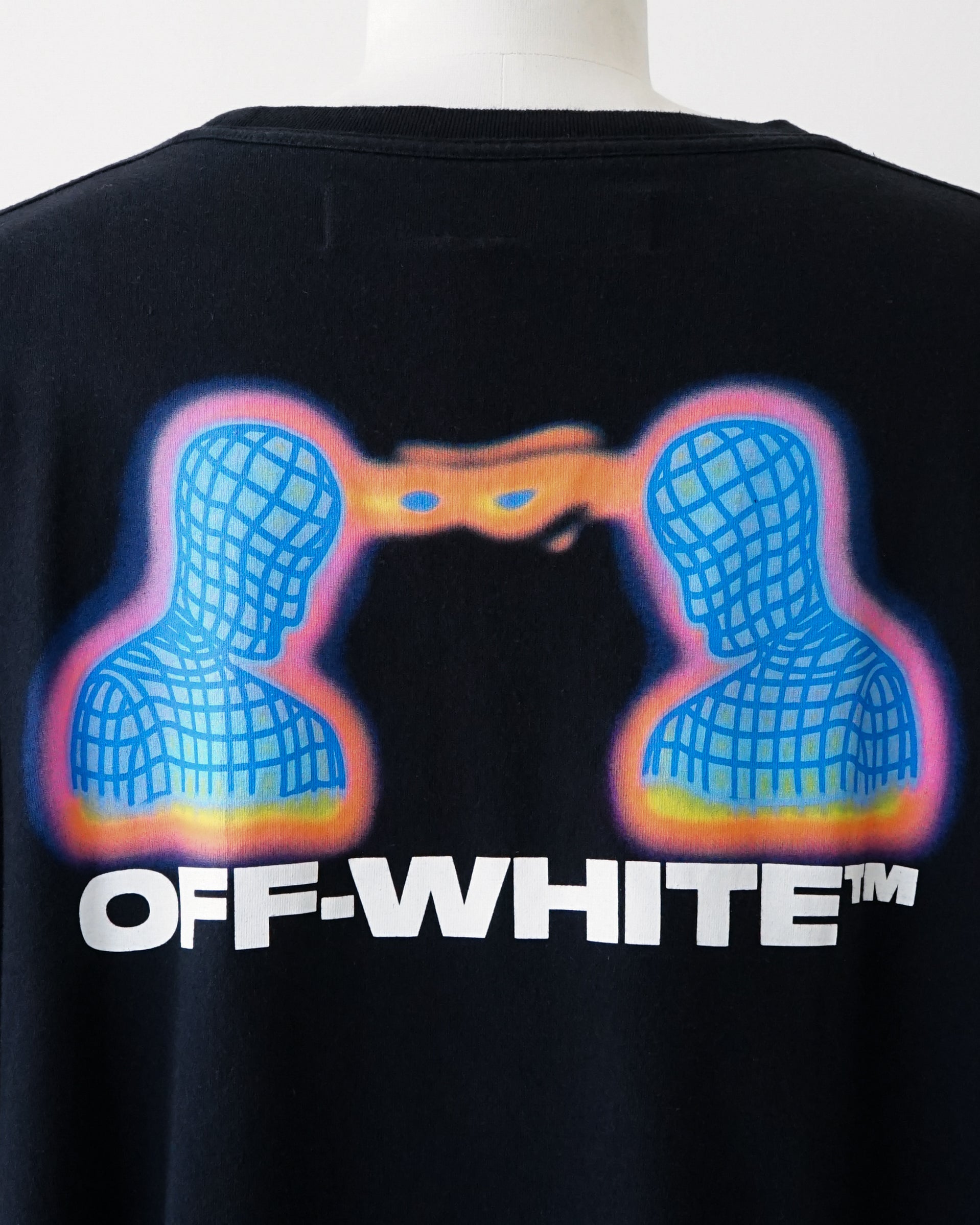 〈OFF-WHITE by Virgil Abloh〉T‐shirt