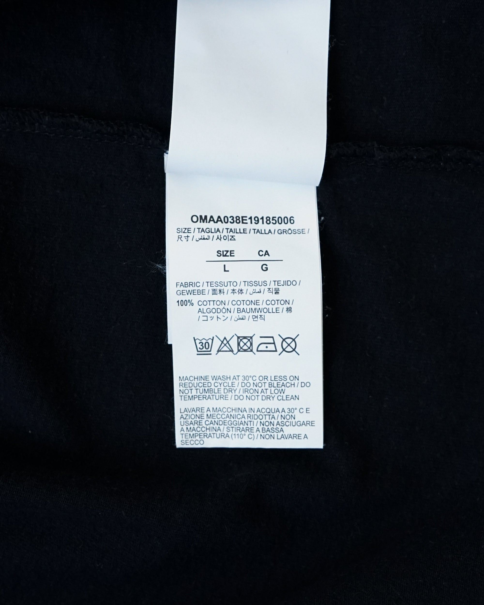 〈OFF-WHITE by Virgil Abloh〉T‐shirt