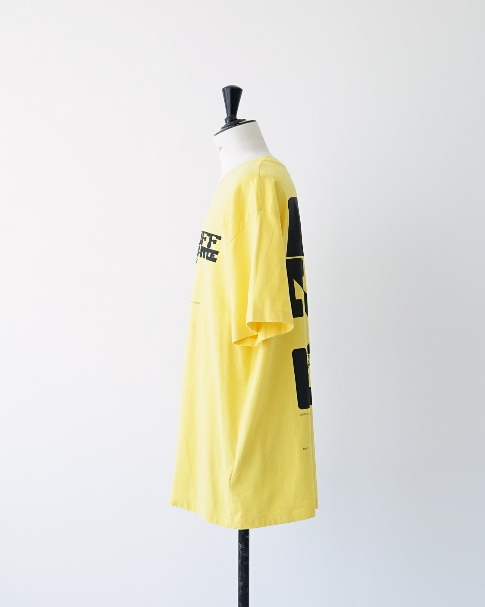 〈OFF-WHITE by Virgil Abloh〉T‐shirt