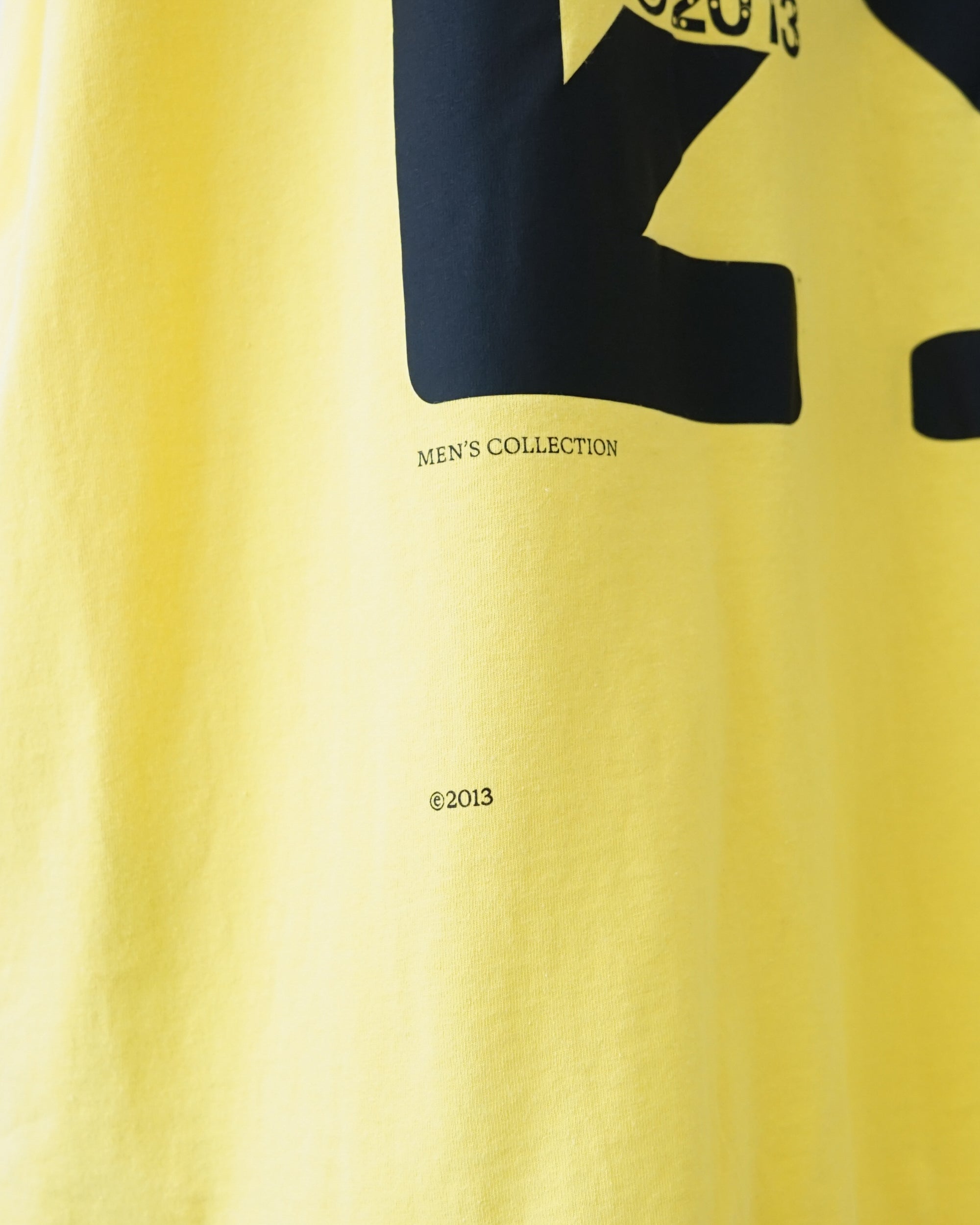 〈OFF-WHITE by Virgil Abloh〉T‐shirt
