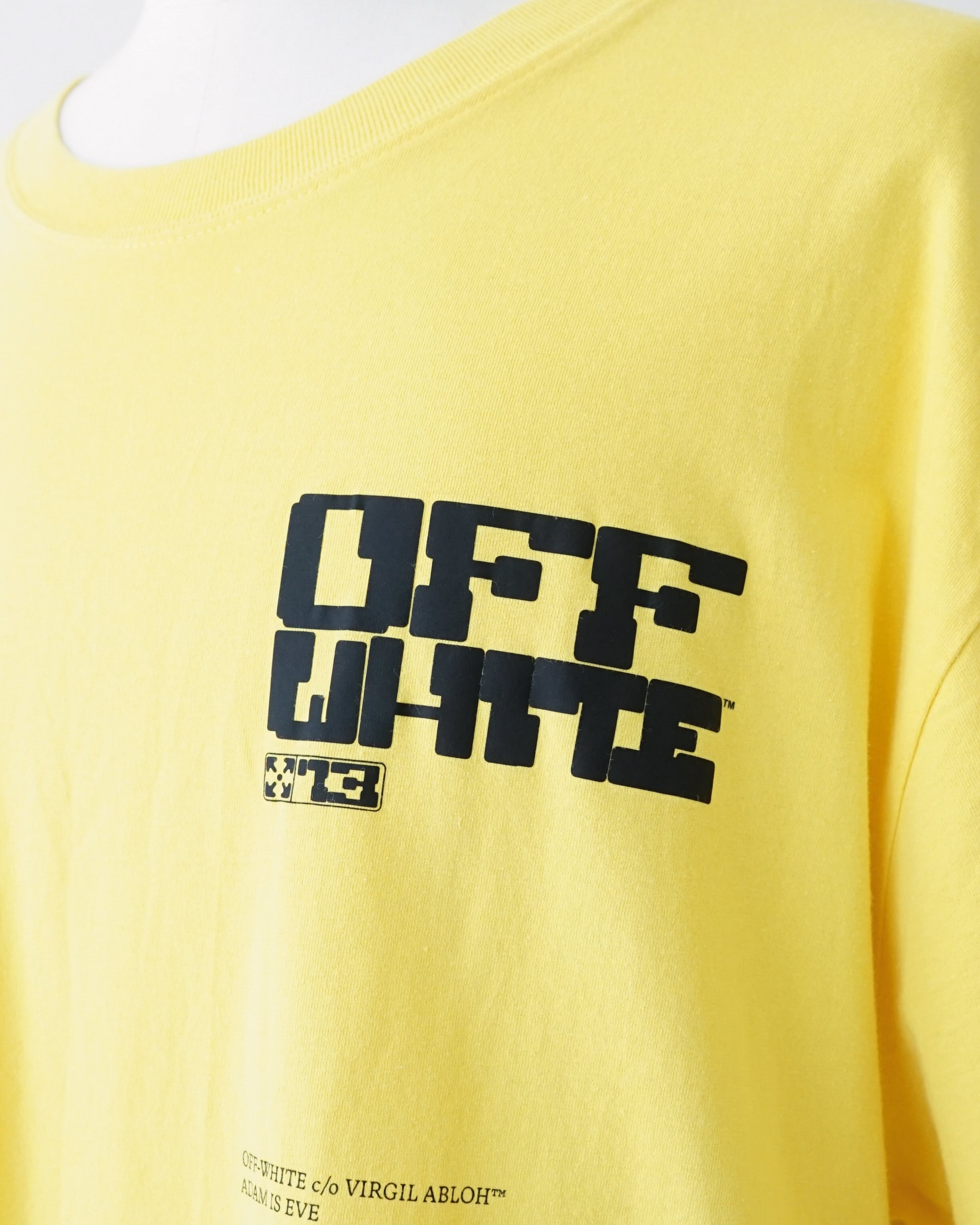 〈OFF-WHITE by Virgil Abloh〉T‐shirt