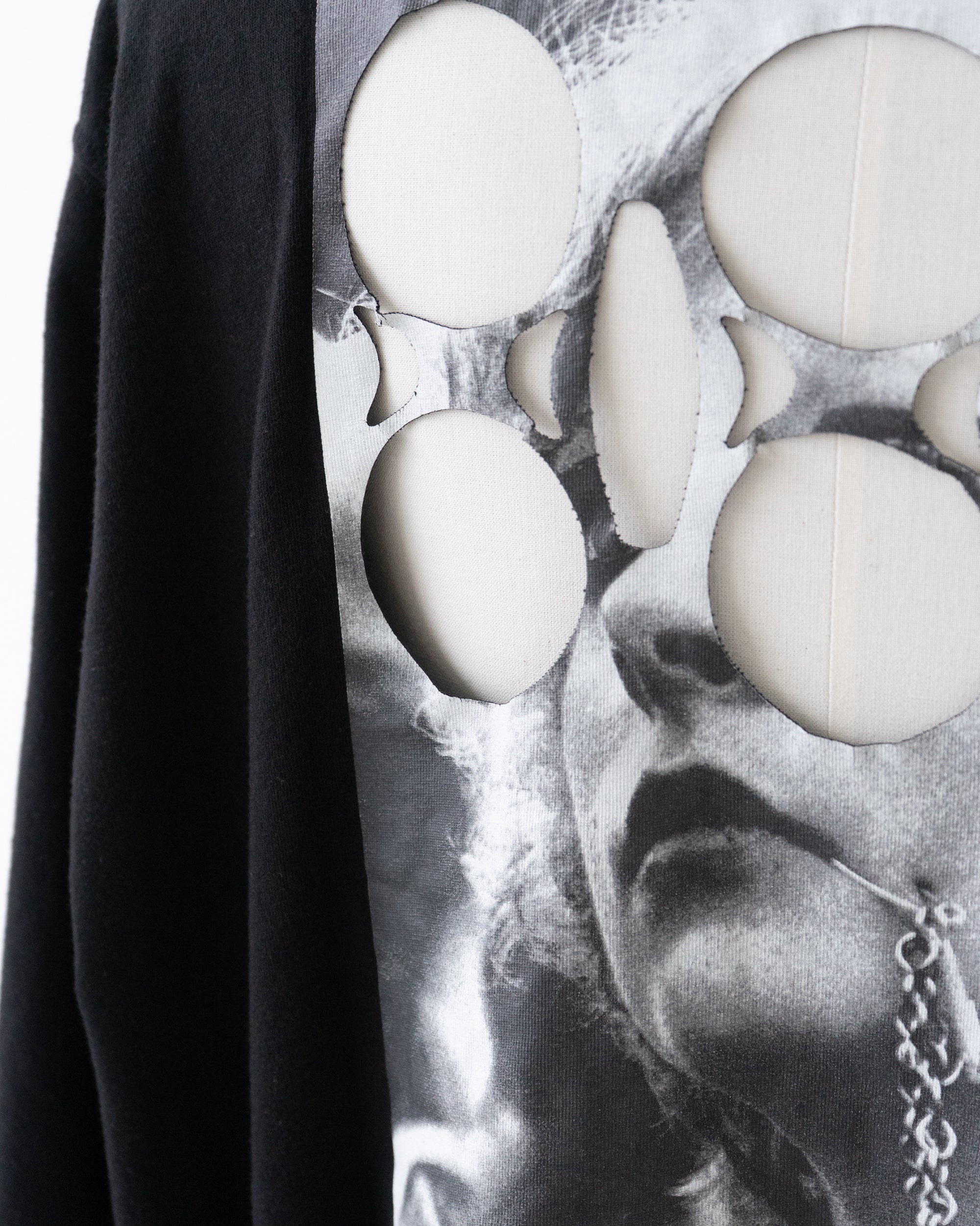 〈RAF SIMONS〉CROPPED T-SHIRT WITH CUT OUTS T-shirt 2019SS