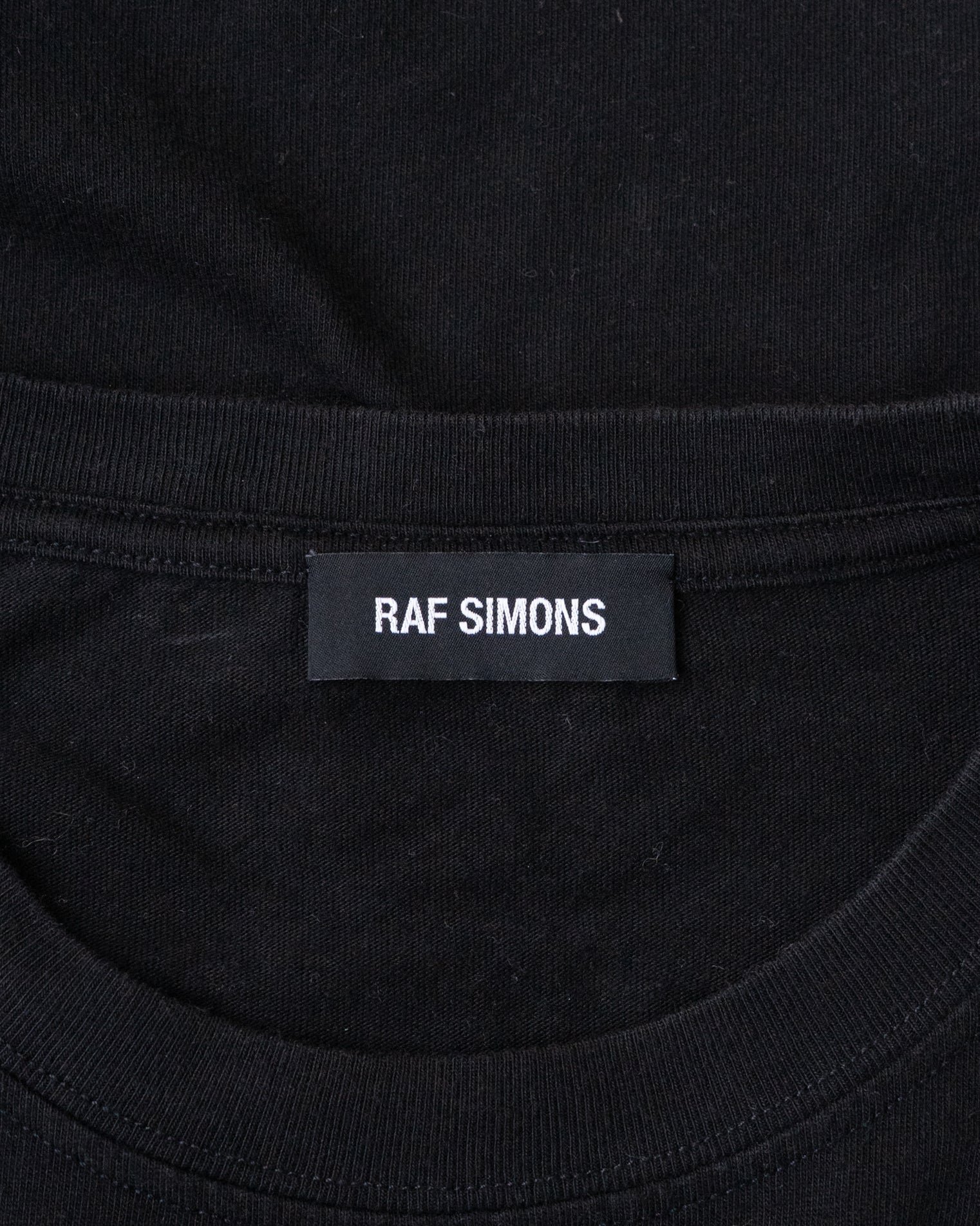 〈RAF SIMONS〉CROPPED T-SHIRT WITH CUT OUTS T-shirt 2019SS