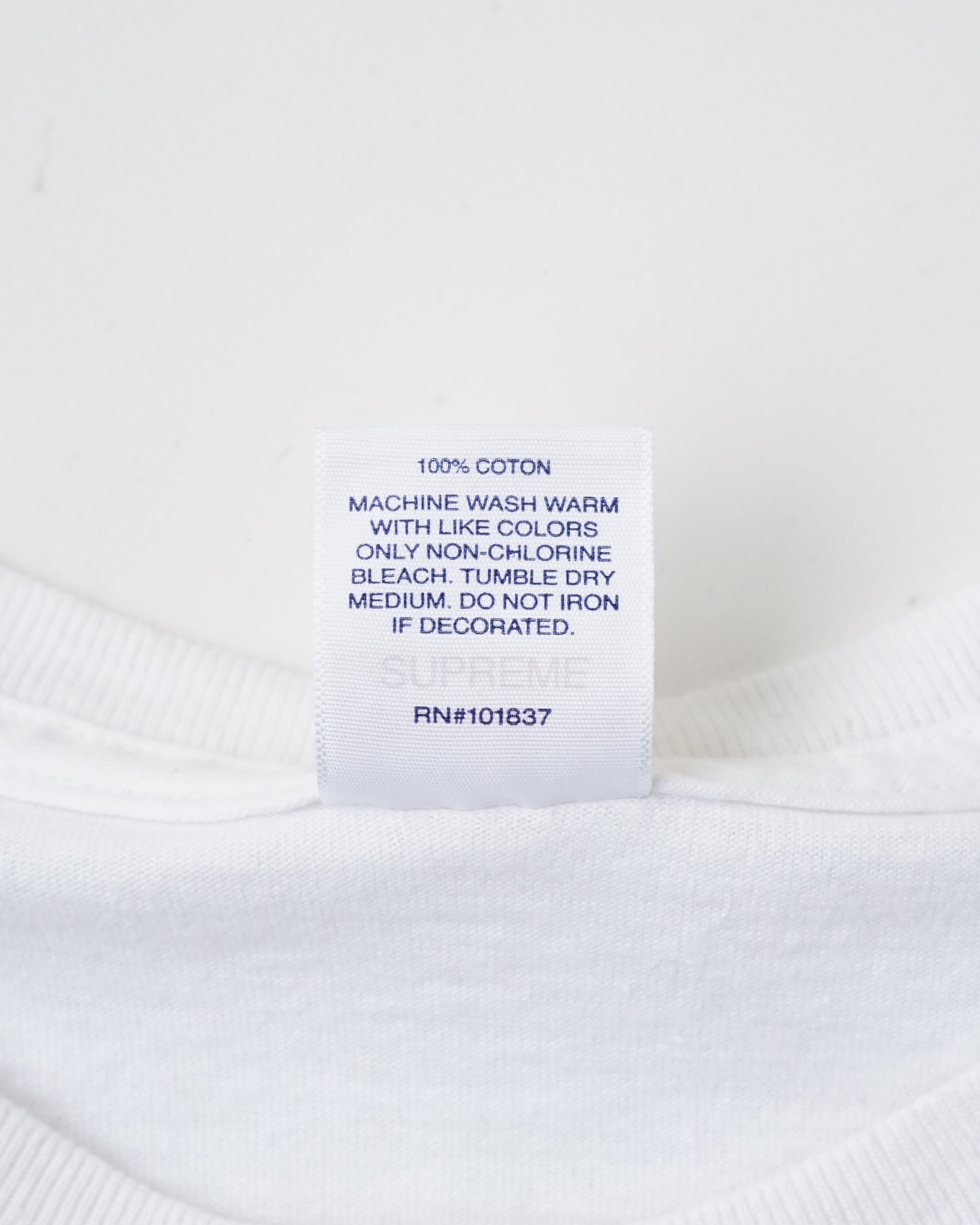 〈SUPREME〉T‐shirt